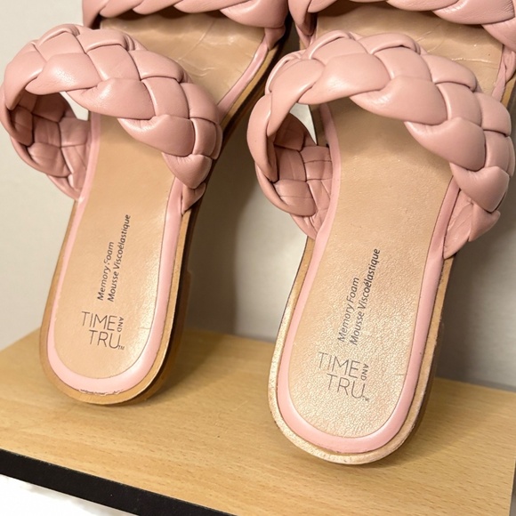 TIME & TRU Nude Pink Chunky Braided Strap Slip-On Sandals – Size 7 GUC *Flaw - Picture 9 of 14